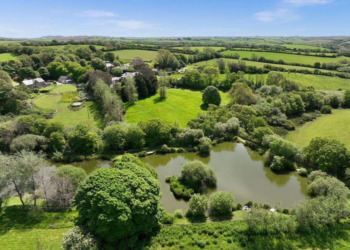 Meadow Lakes Holiday Park St Austell Exterior foto